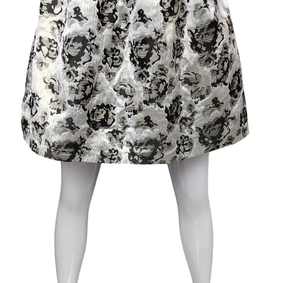 Forever 21 A Line Skirt Silver and Black Roses Embossed Size Medium Preowned - Picture 6 of 6